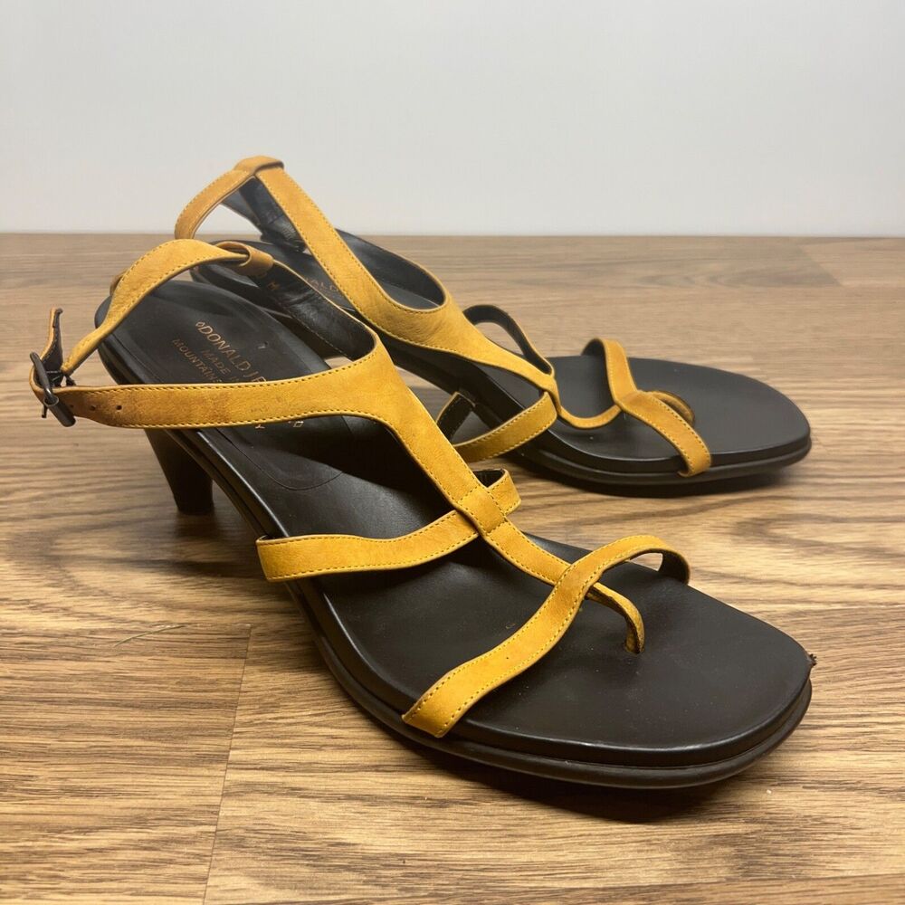 Donald J Pliner Heeled Open Toe Sandals yellow Thong Leather 10 M‎